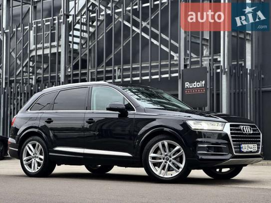 Audi Q7 2018г. в рассрочку