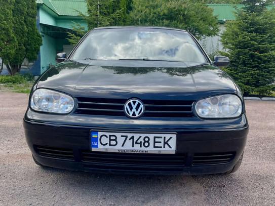Volkswagen Golf                            2003г. в рассрочку