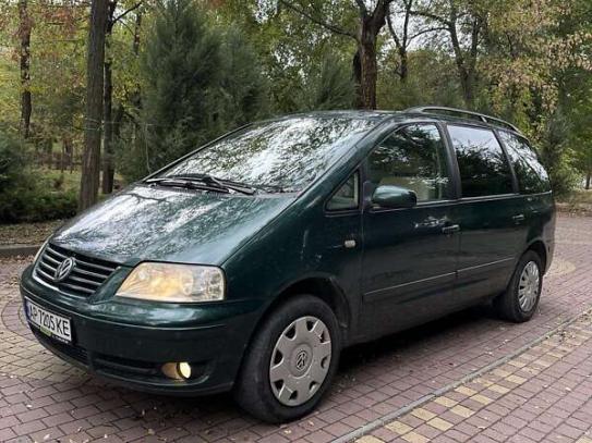 Volkswagen Sharan 2001г. в рассрочку