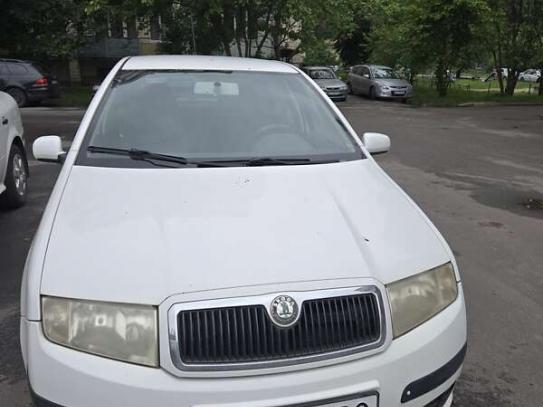 Skoda Fabia                           2006г. в рассрочку