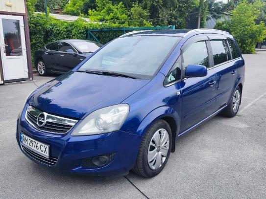 Opel Zafira
                          2009г. в рассрочку
