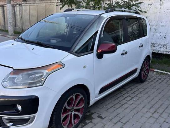 Citroen C3 picasso                      2011г. в рассрочку