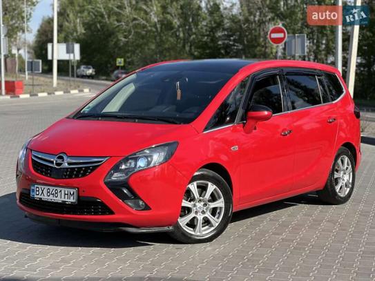 Opel Zafira
                          2012г. в рассрочку