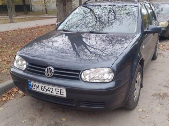 Volkswagen Golf 2001г. в рассрочку