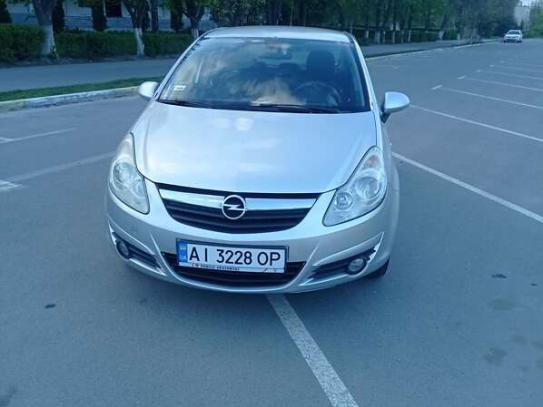 Opel Corsa 2007г. в рассрочку