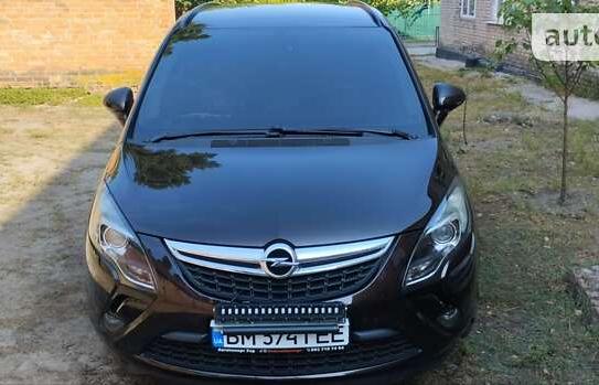 Opel Zafira tourer 2012г. в рассрочку