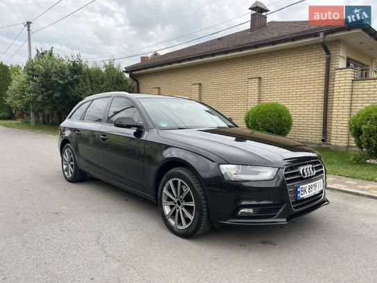 Audi A4
                              2015г. в рассрочку
