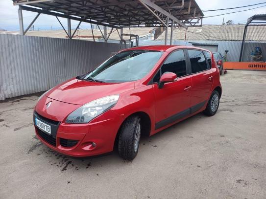 Renault Scenic iii                      2009г. в рассрочку