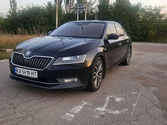 Skoda Superb                          2017г. в рассрочку