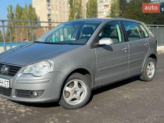 Volkswagen Polo
                            2007г. в рассрочку