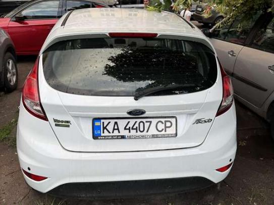 Ford Fiesta 2016г. в рассрочку