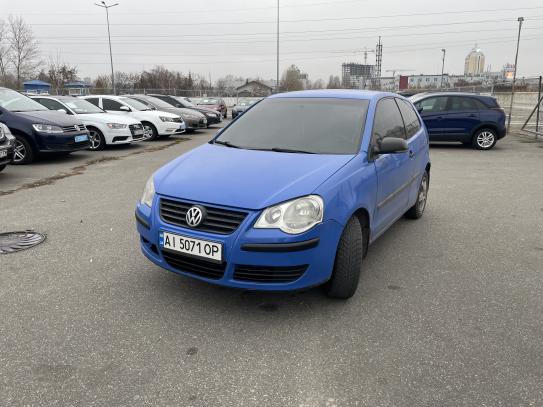 Volkswagen Polo 2005г. в рассрочку