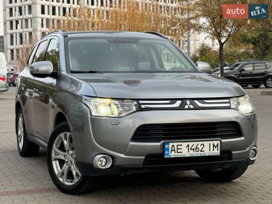 Mitsubishi Outlander 2012р. у розстрочку