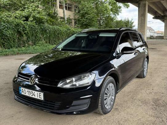 Volkswagen Golf
                            2015г. в рассрочку
