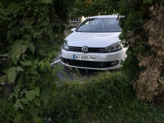 Volkswagen Golf
                            2011г. в рассрочку