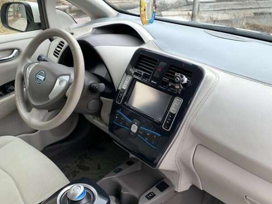 Nissan Leaf 2012г. в рассрочку