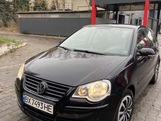 Volkswagen Polo 2006р. у розстрочку