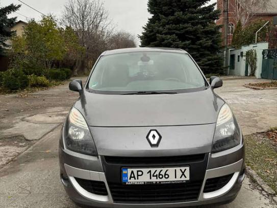 Renault Megane scenic 2009р. у розстрочку