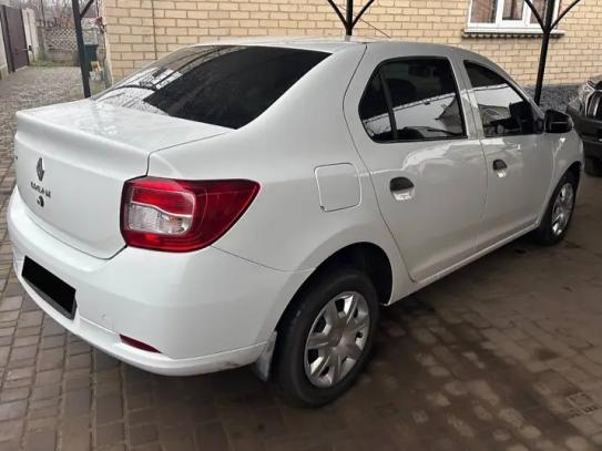 Renault Logan
                           2015г. в рассрочку