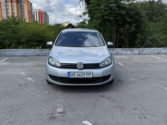 Volkswagen Golf                            2011г. в рассрочку