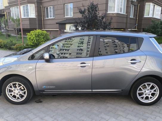 Nissan Leaf
                            2013г. в рассрочку