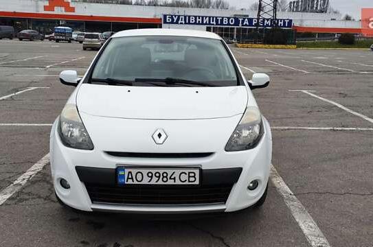 Renault Clio                            2009г. в рассрочку