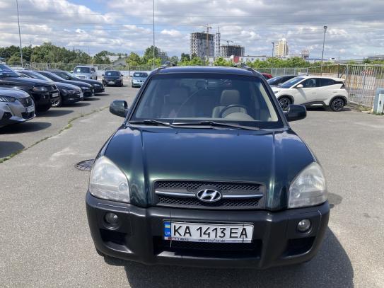 Hyundai Tucson                          2008г. в рассрочку