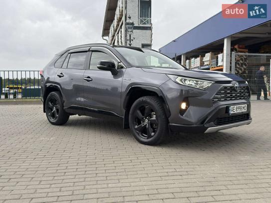 Toyota Rav-4 hybrid
                    2021г. в рассрочку