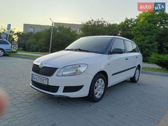 Skoda Fabia                           2012г. в рассрочку