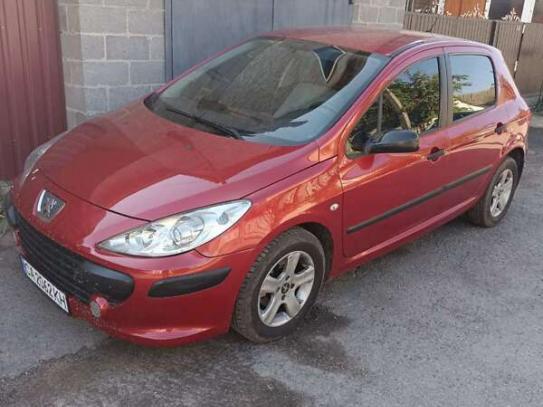 Peugeot 307
                             2005г. в рассрочку