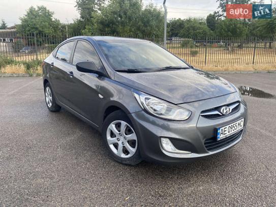 Hyundai Accent                          2011г. в рассрочку