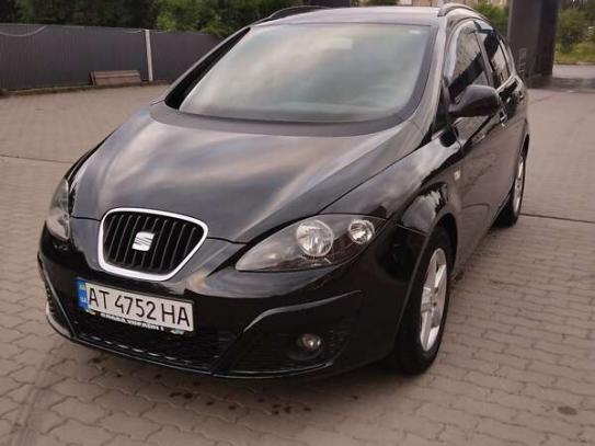 Seat Altea xl                        2013г. в рассрочку