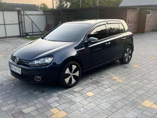Volkswagen Golf                            2012г. в рассрочку