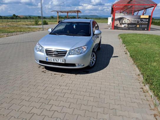 Hyundai Elantra 2008р. у розстрочку