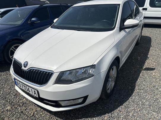 Skoda Octavia                         2015г. в рассрочку