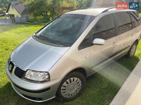 Seat Alhambra                        2006г. в рассрочку