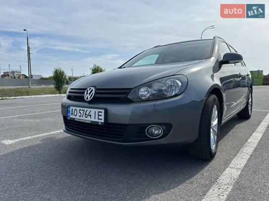 Volkswagen Golf
                            2009г. в рассрочку