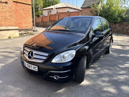 Mercedes-benz B 160
                           2011г. в рассрочку