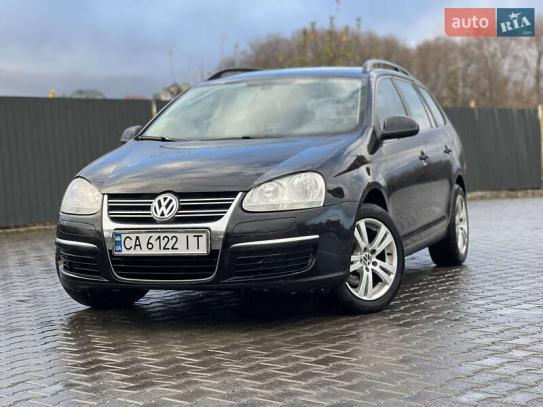 Volkswagen Golf 2009р. у розстрочку