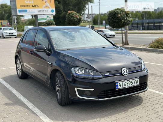 Volkswagen E-golf                          2015г. в рассрочку