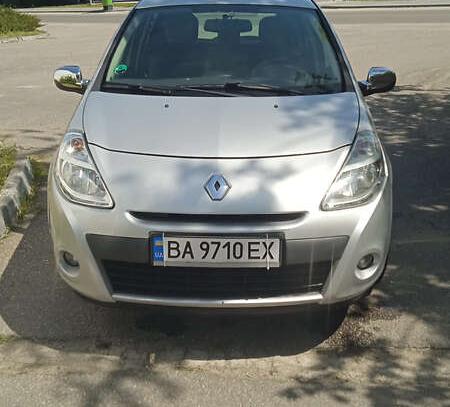 Renault Clio 2010г. в рассрочку