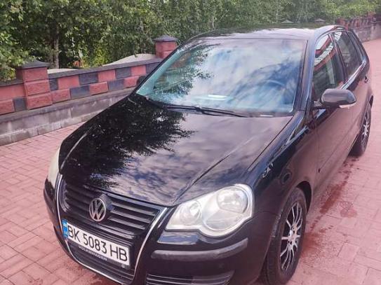 Volkswagen Polo                            2007г. в рассрочку