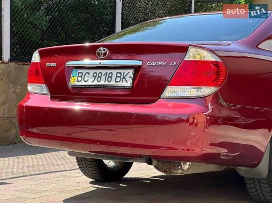 Toyota Camry 2005р. у розстрочку