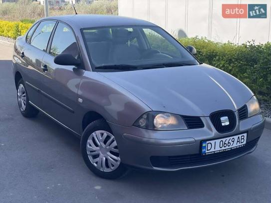 Seat Cordoba                         2003г. в рассрочку
