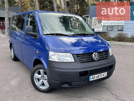 Volkswagen Transporter 2006г. в рассрочку