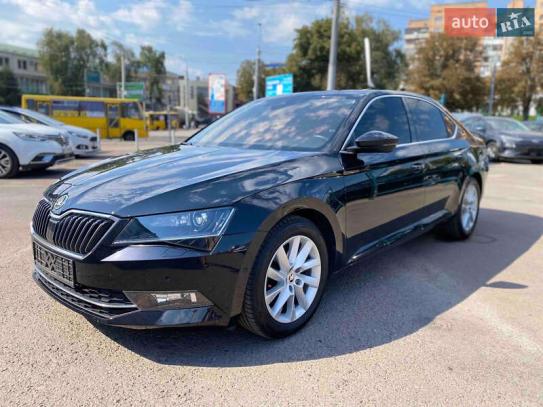 Skoda Superb 2018р. у розстрочку