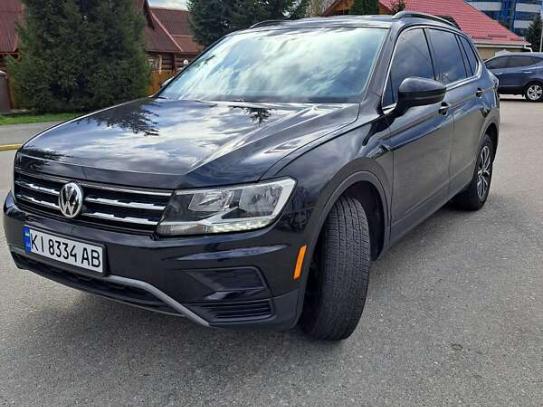 Volkswagen Tiguan
                          2018г. в рассрочку