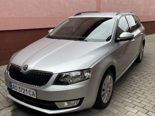 Skoda Octavia
                         2015г. в рассрочку