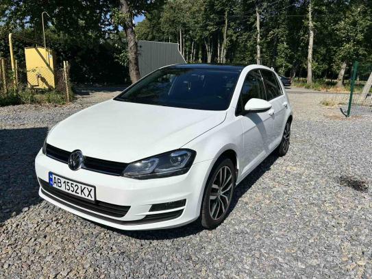 Volkswagen Golf                            2015г. в рассрочку