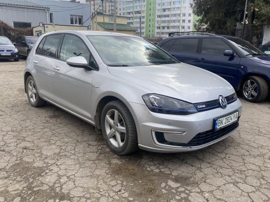 Volkswagen E-golf                          2015г. в рассрочку